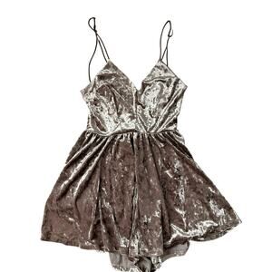 Urban outfitters crushed velvet Vanessa romper size Large silence noise